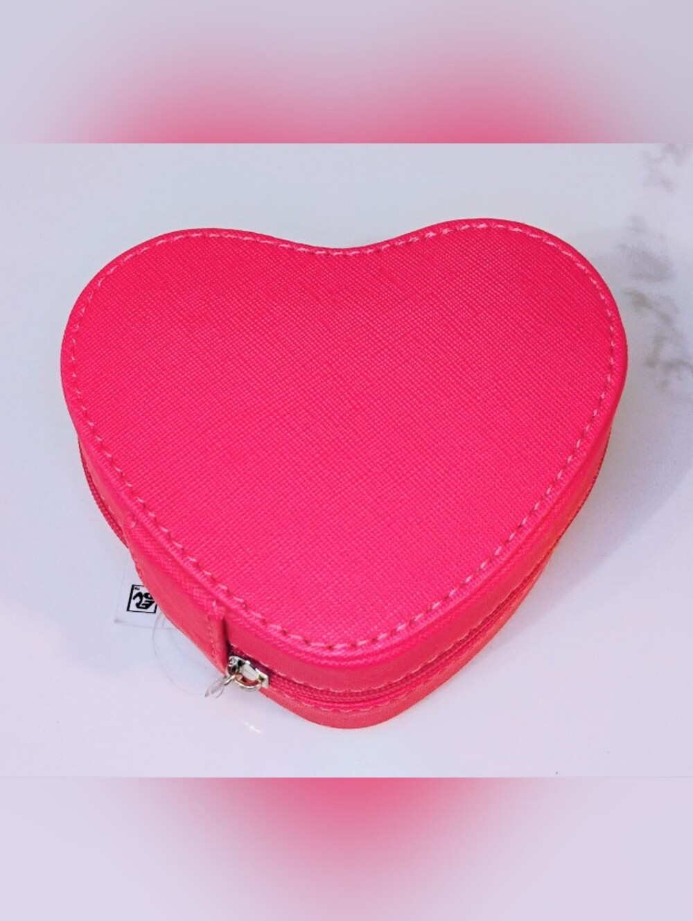 NWT Heart-Shaped Jewelry Case - Pink